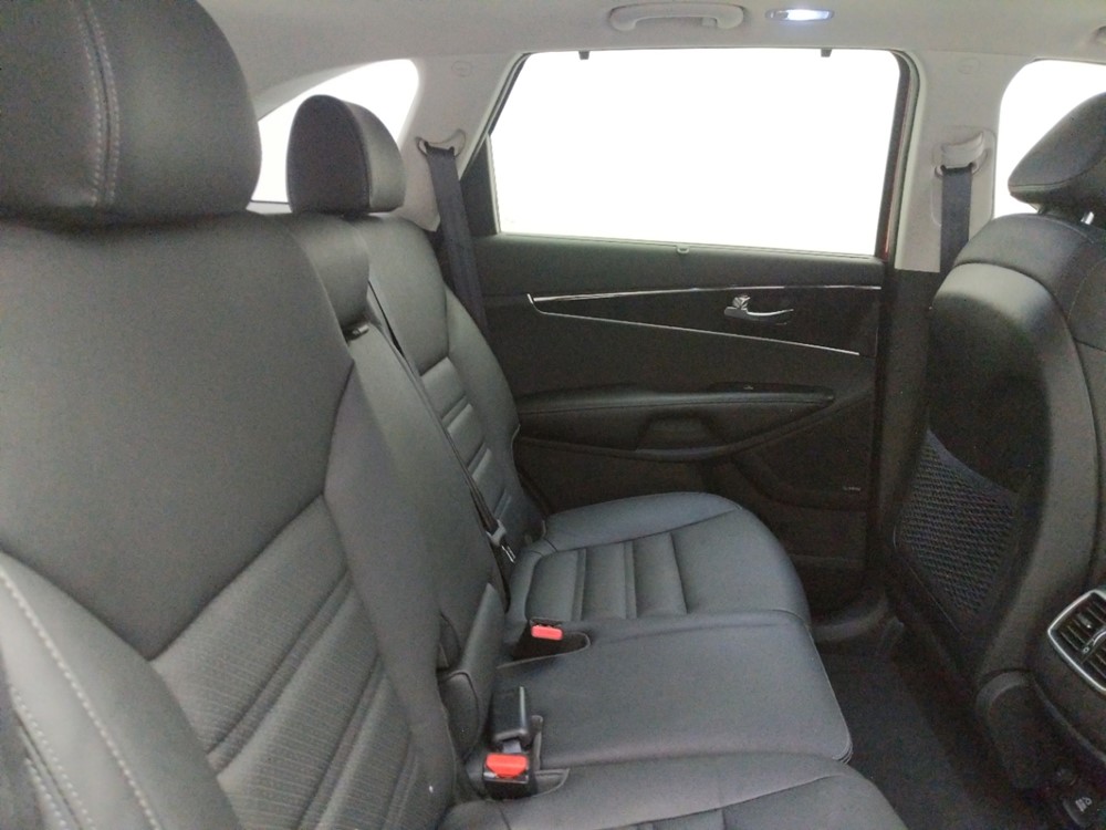 2016 Kia Sorento - Passenger Rear Seat