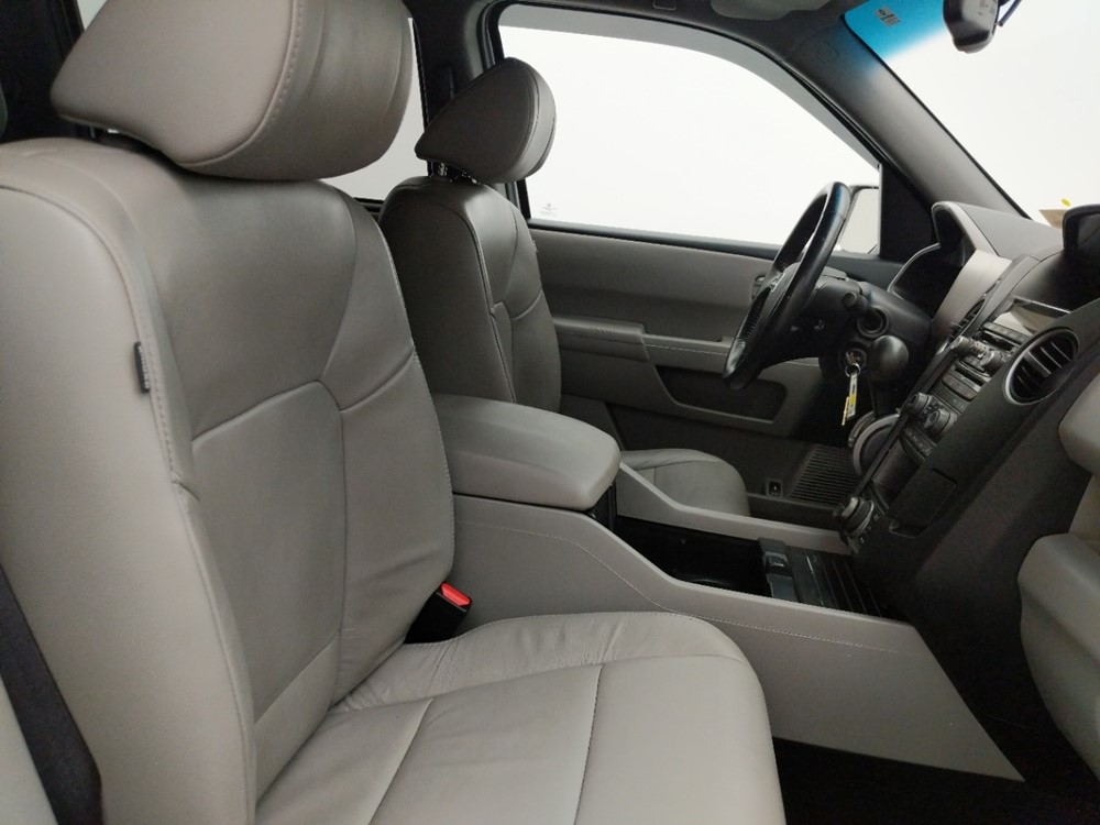 2015 Honda Pilot - Passenger Front Seat