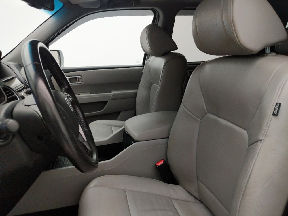 2015 Honda Pilot - Driver Front Seat