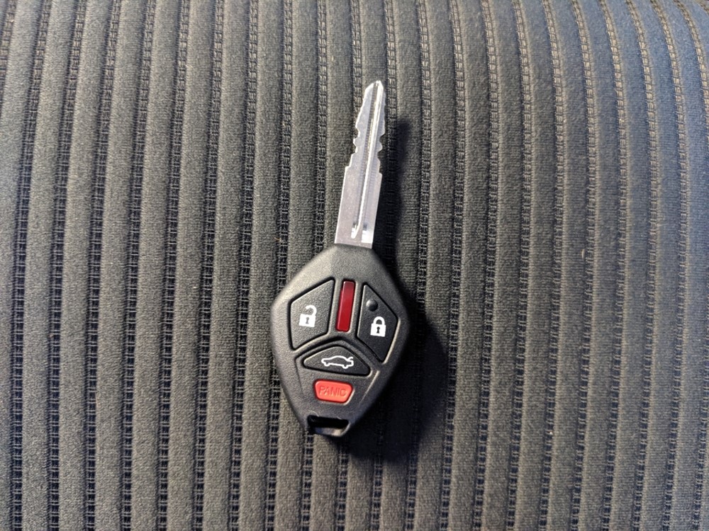 2014 Mitsubishi Lancer - Keys