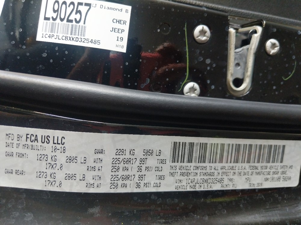 2019 Jeep Cherokee - VIN Plate