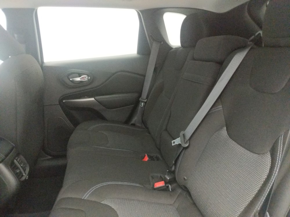 2019 Jeep Cherokee - Driver Rear Seat