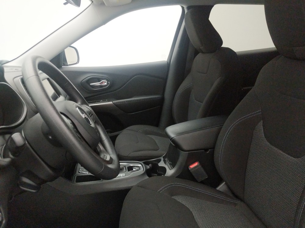 2019 Jeep Cherokee - Driver Front Seat