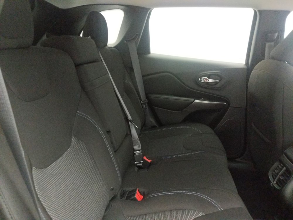 2019 Jeep Cherokee - Passenger Rear Seat