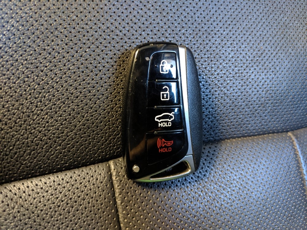 2016 Hyundai Genesis - Keys