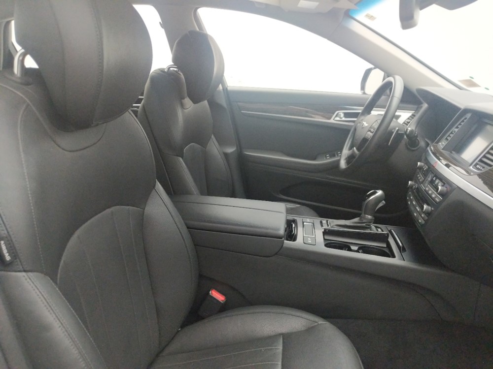 2016 Hyundai Genesis - Passenger Front Seat