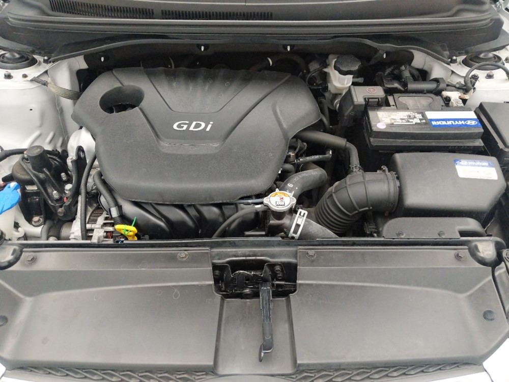 2016 Hyundai Veloster - Engine