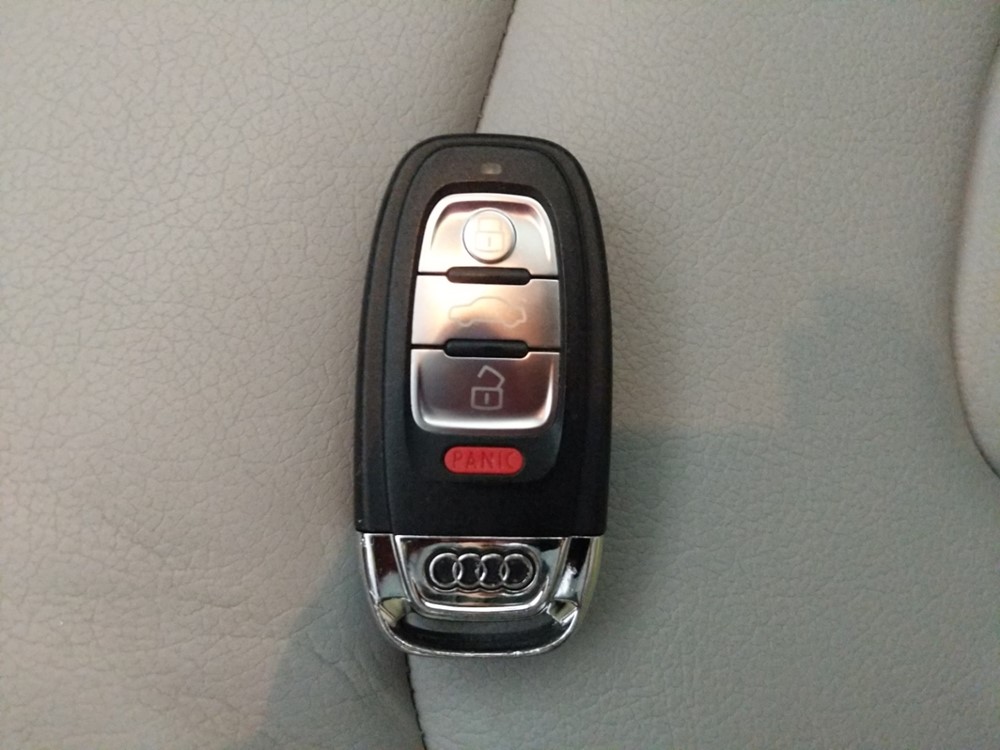 2016 Audi A4 - Keys