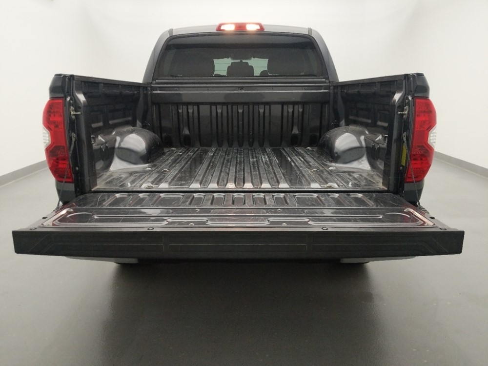 2014 Toyota Tundra - Trunk