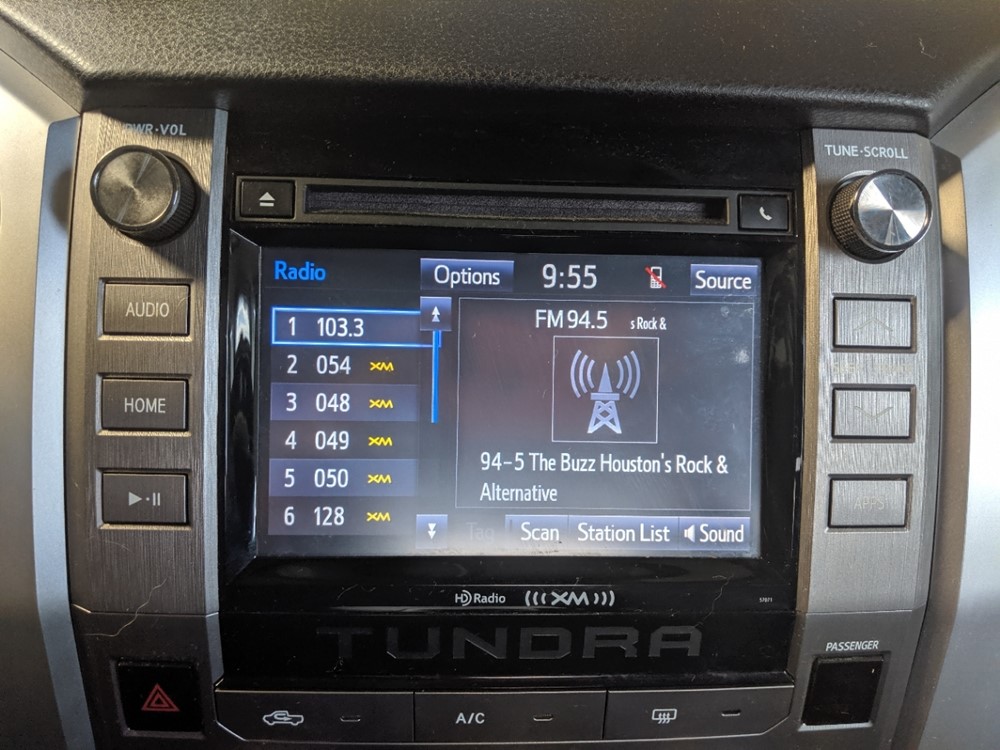 2014 Toyota Tundra - Stereo Package