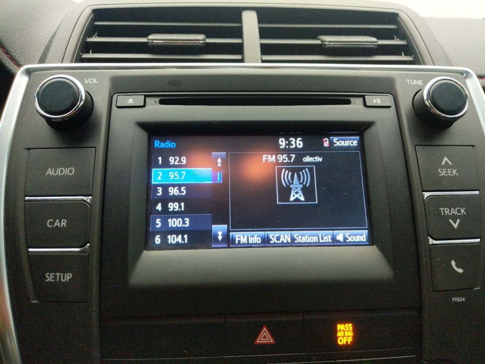 2016 Toyota Camry - Stereo Package