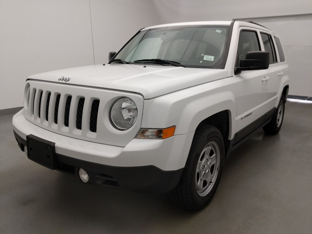 Used 2017 Jeep Patriot Driver Front Bumper