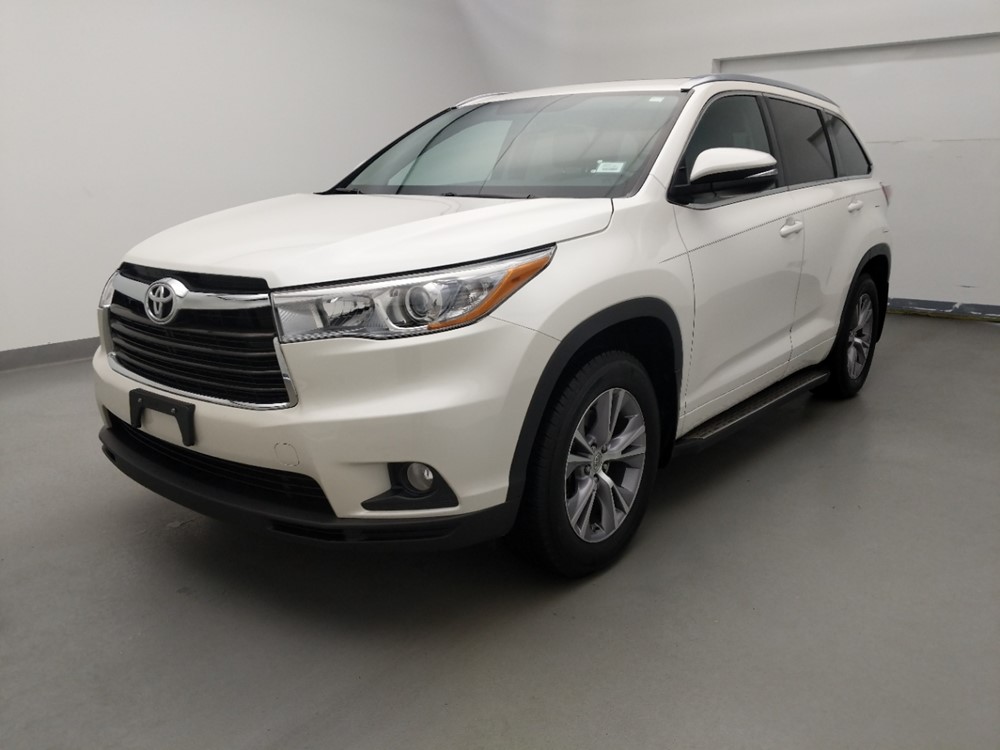 Used 2015 Toyota Highlander Driver Front Bumper