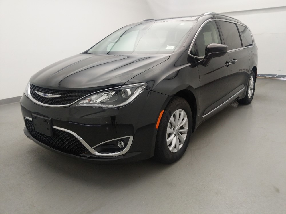 Used 2019 Chrysler Pacifica Driver Front Bumper