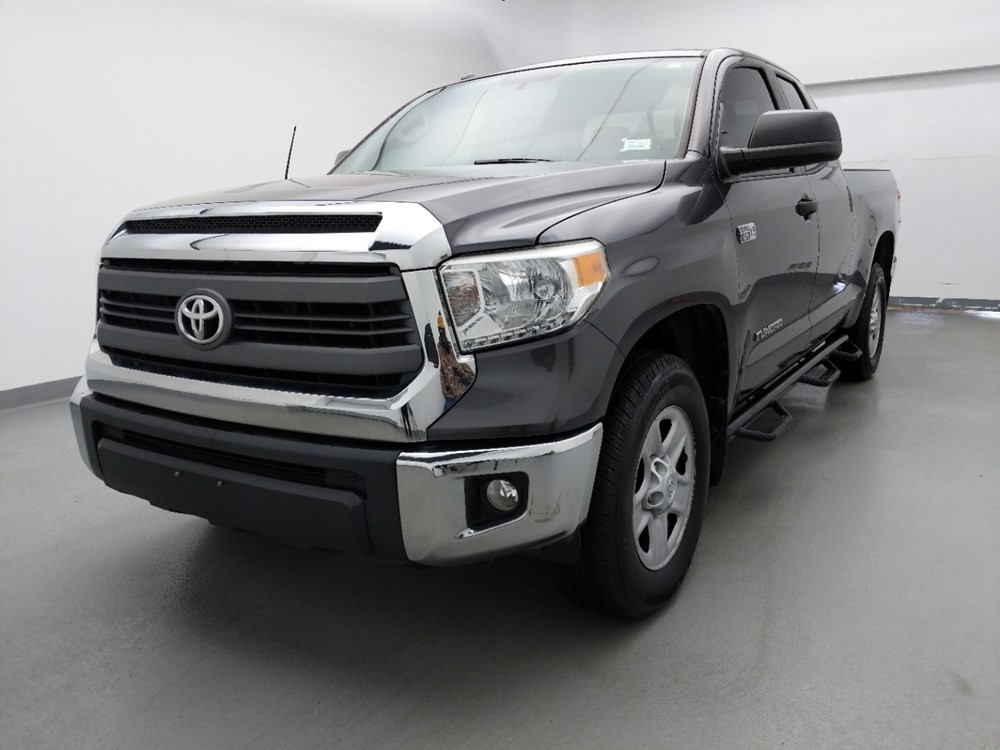 Used 2014 Toyota Tundra Driver Front Bumper