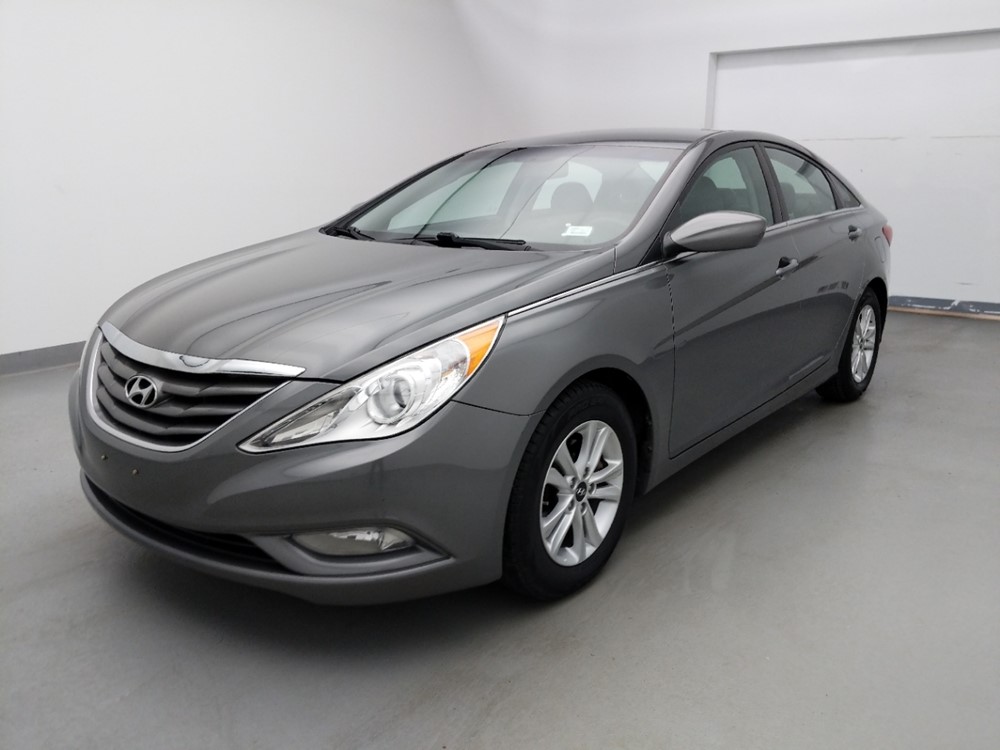Used 2013 Hyundai Sonata Driver Front Bumper
