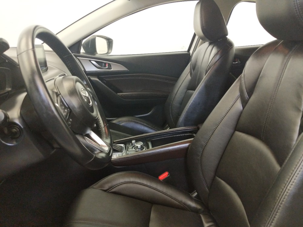 2017 Mazda Mazda3 - Driver Front Seat