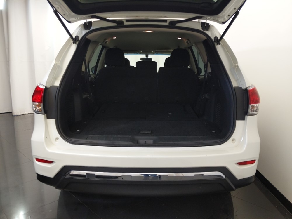 2015 Nissan Pathfinder - Trunk