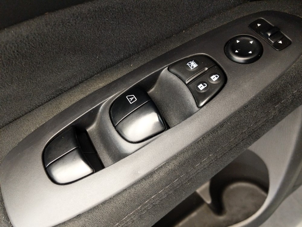 2015 Nissan Pathfinder - Driver Power Windows/Lock Control