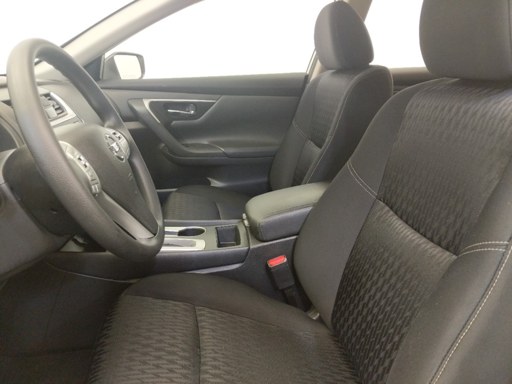 2017 Nissan Altima - Driver Front Seat