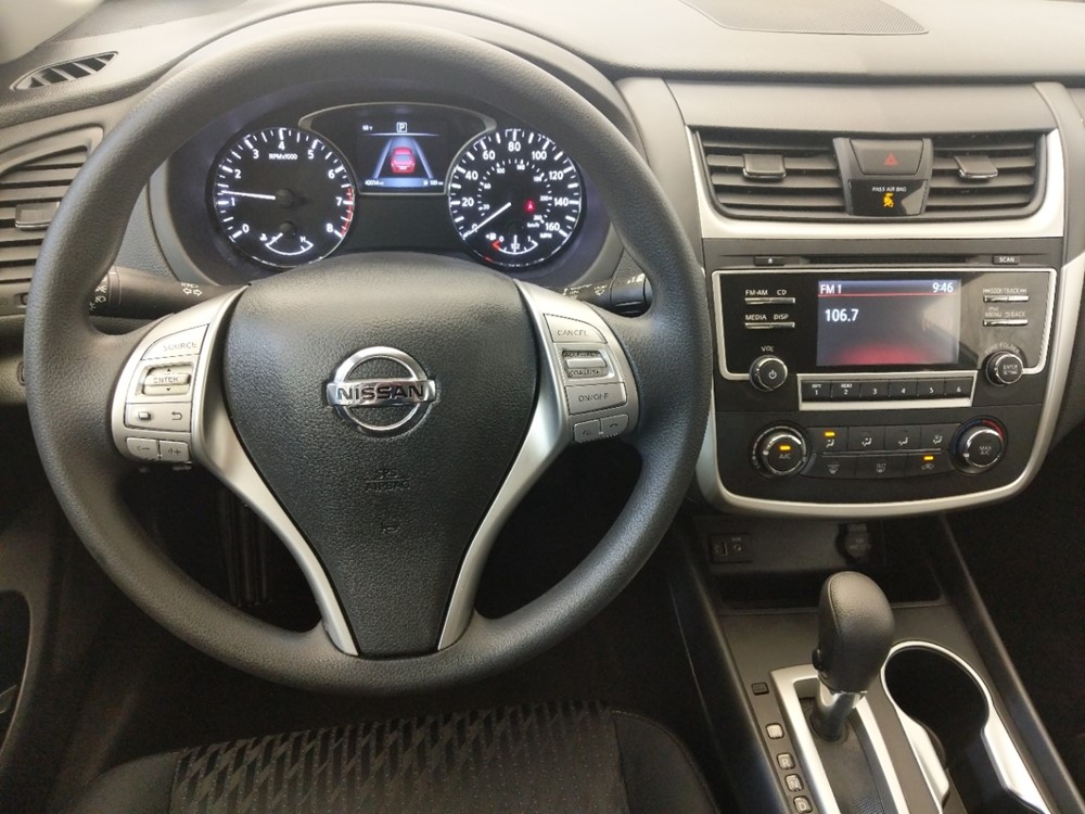 2017 Nissan Altima - Driver Dash