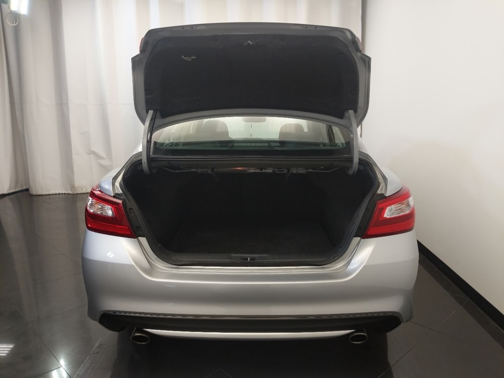 2017 Nissan Altima - Trunk