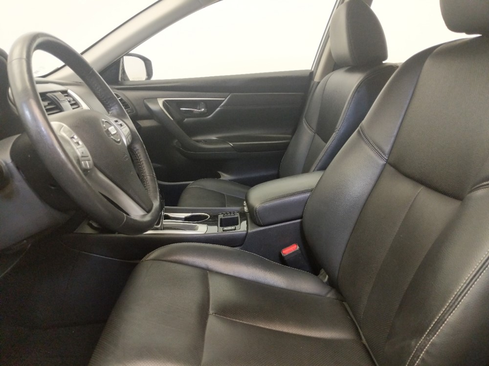 2017 Nissan Altima - Driver Front Seat
