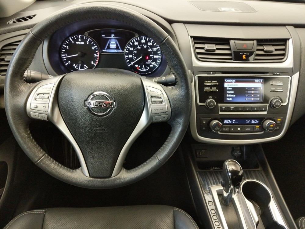 2016 Nissan Altima - Driver Dash
