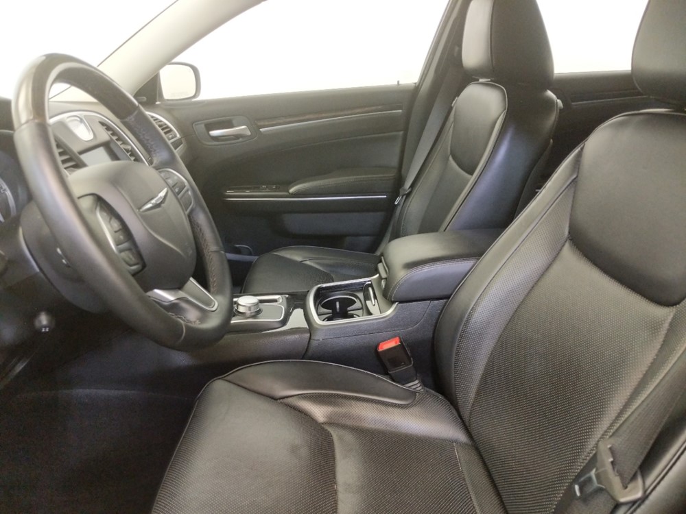2017 Chrysler 300 - Driver Front Seat