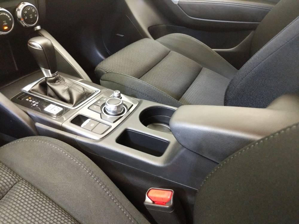 2016 Mazda CX-5 - Center Console/Cup Holders