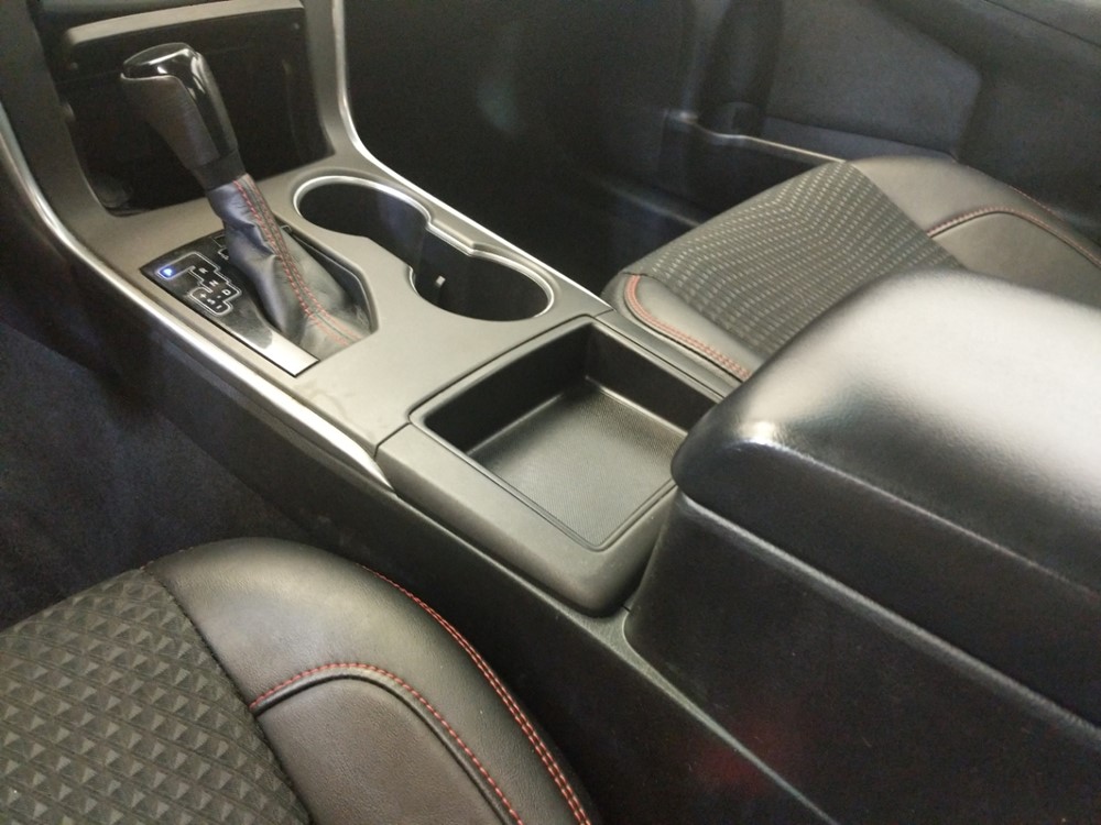 2015 Toyota Camry - Center Console/Cup Holders