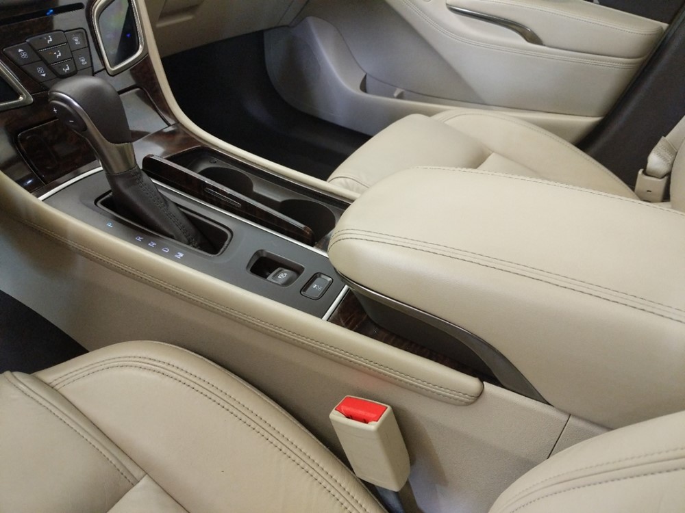 2016 Buick LaCrosse - Center Console/Cup Holders