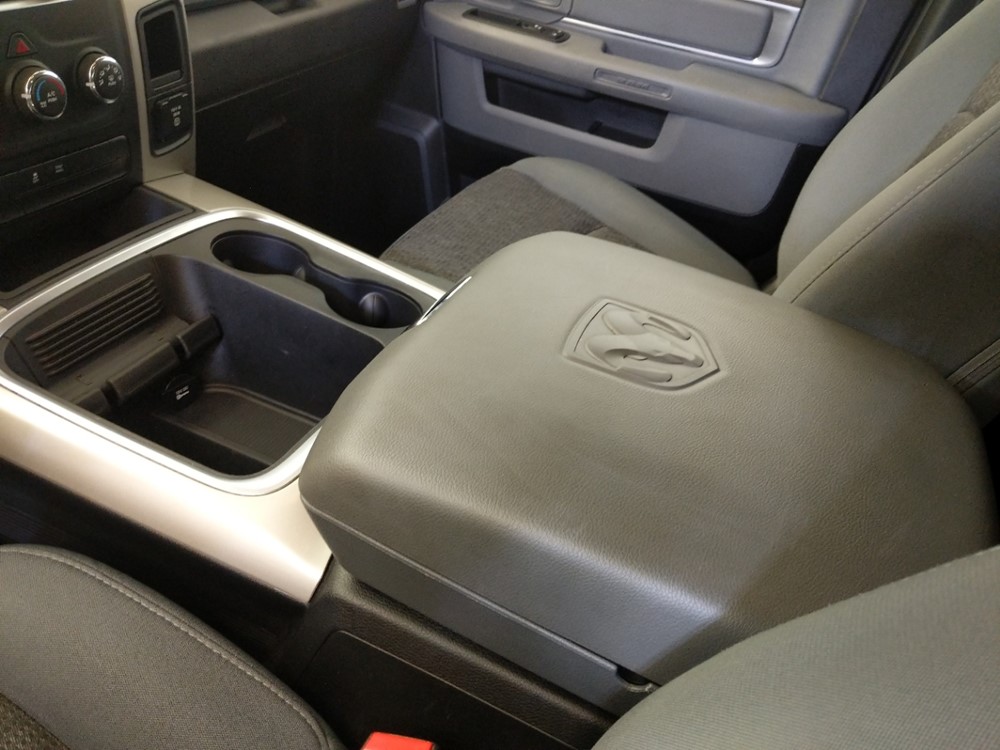 2017 Dodge Ram 1500 - Center Console/Cup Holders