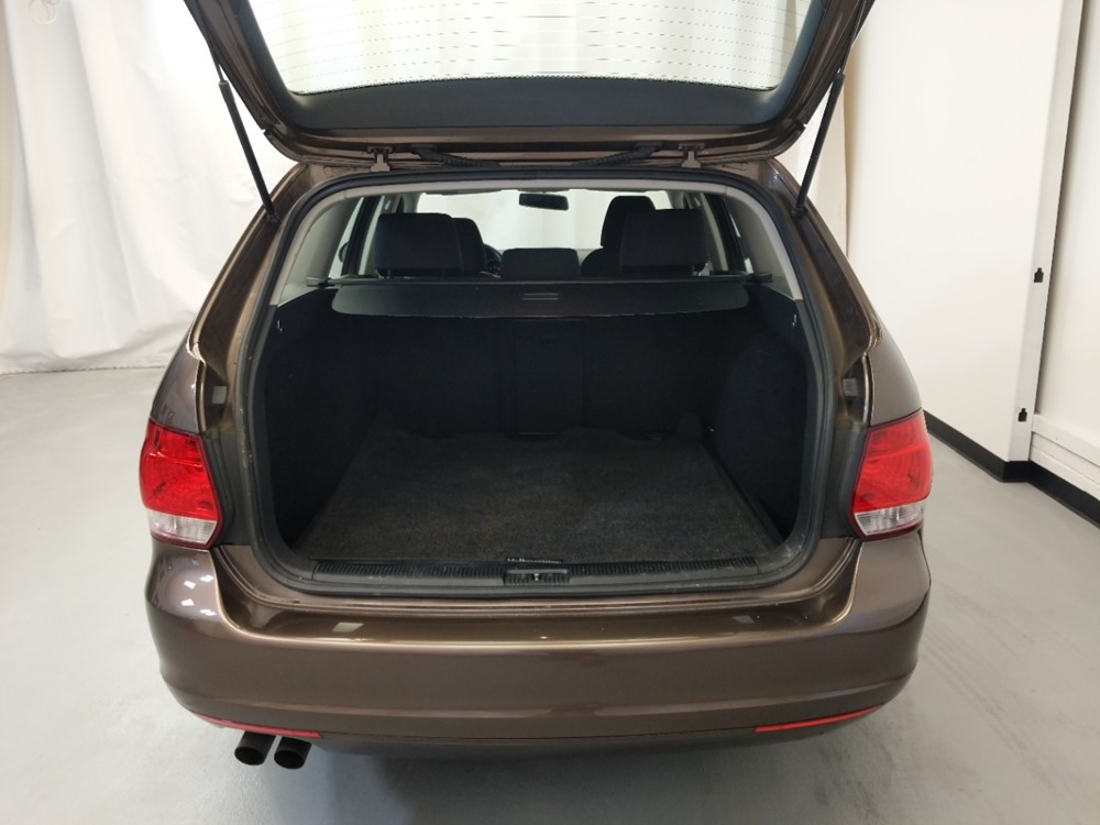 2014 Volkswagen Jetta - Trunk