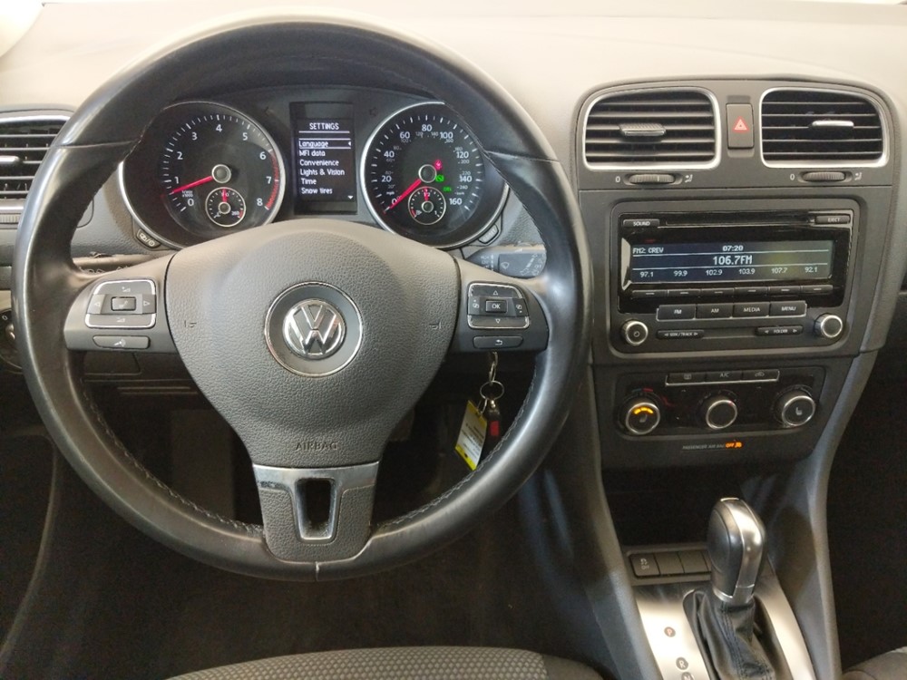 2014 Volkswagen Jetta - Driver Dash