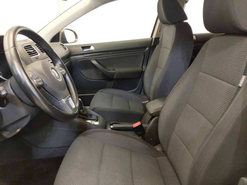 2014 Volkswagen Jetta - Driver Front Seat