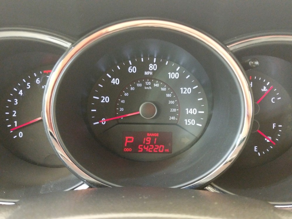 2013 Kia Sorento - Odometer Close Up