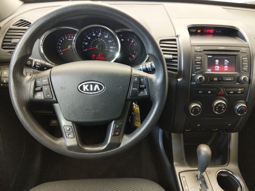 2013 Kia Sorento - Driver Dash