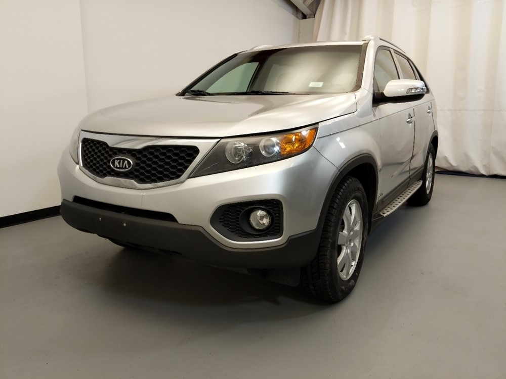 2013 Kia Sorento - Driver Front Bumper