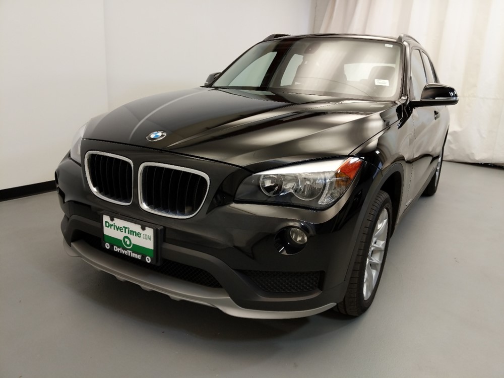 2015 BMW X1 - Driver Front Hood