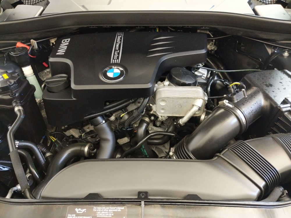 2015 BMW X1 - Engine