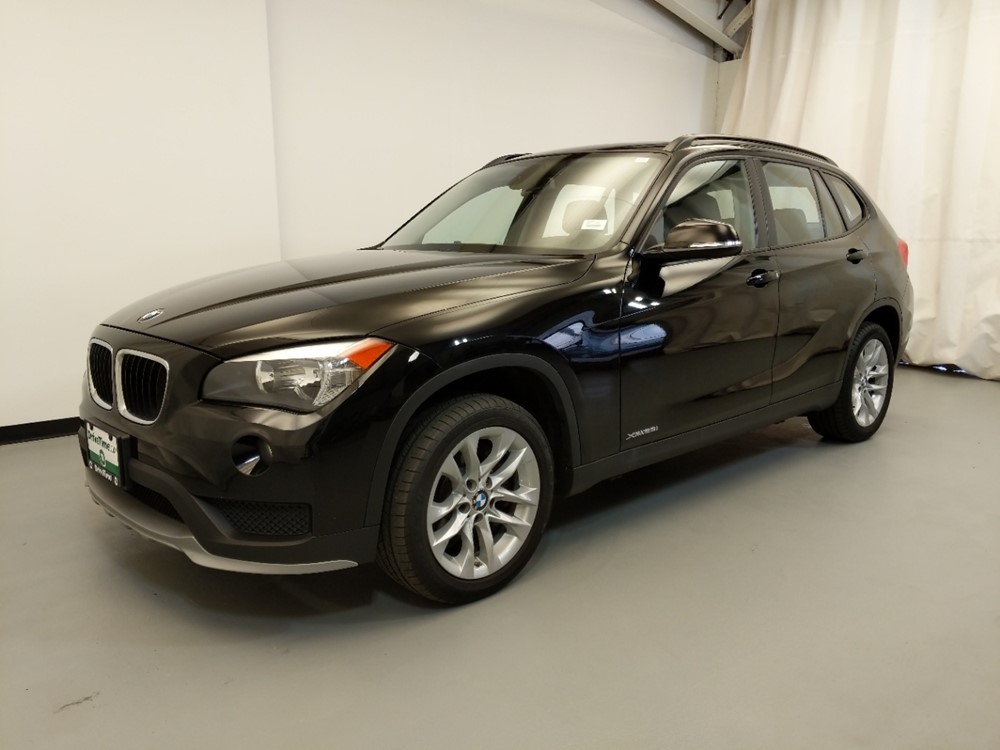 2015 BMW X1 - Driver Front Side