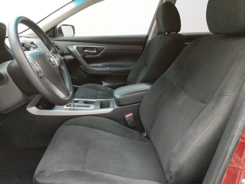 2015 Nissan Altima - Driver Front Seat