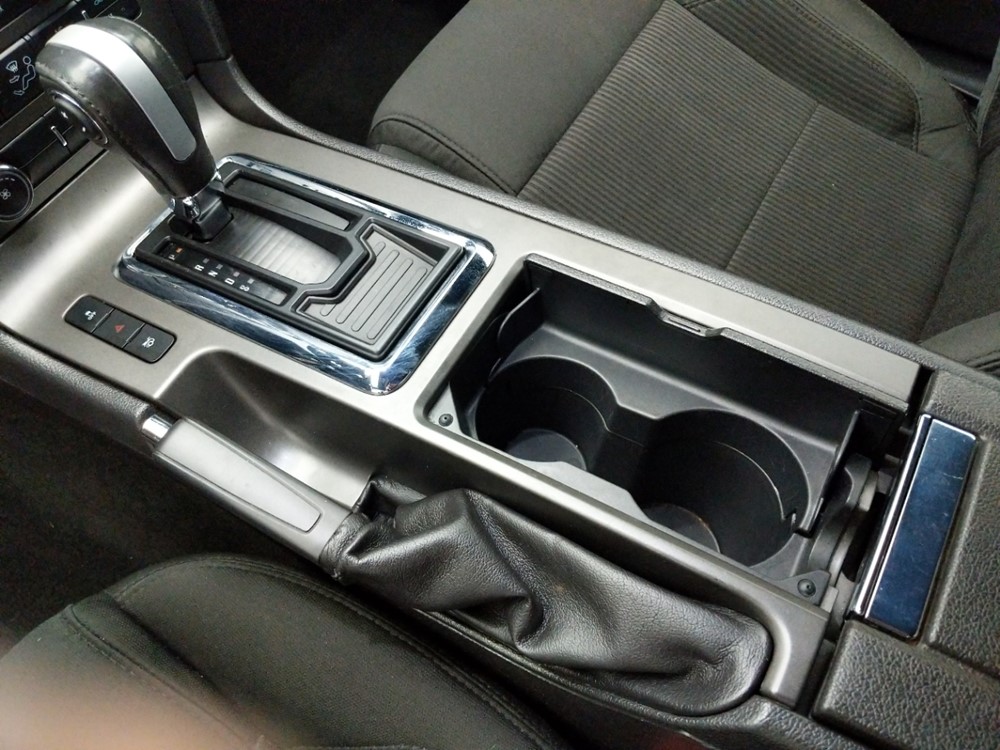 2014 Ford Mustang - Center Console/Cup Holders