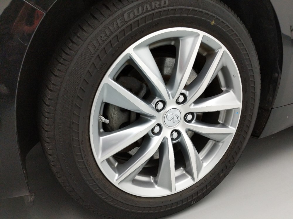2017 INFINITI Q50 - Wheel