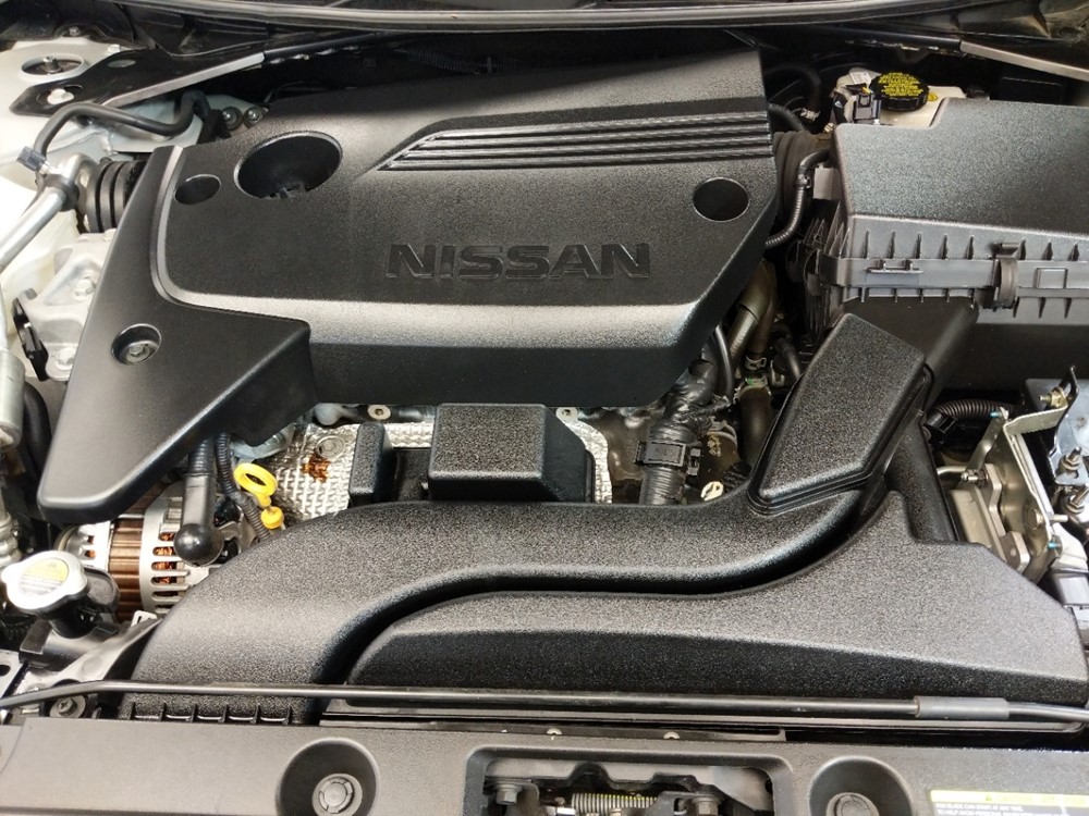 2017 Nissan Altima - Engine