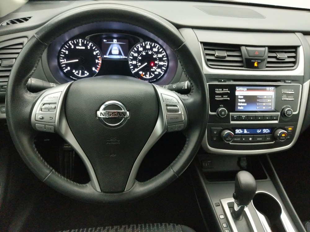 2017 Nissan Altima - Driver Dash