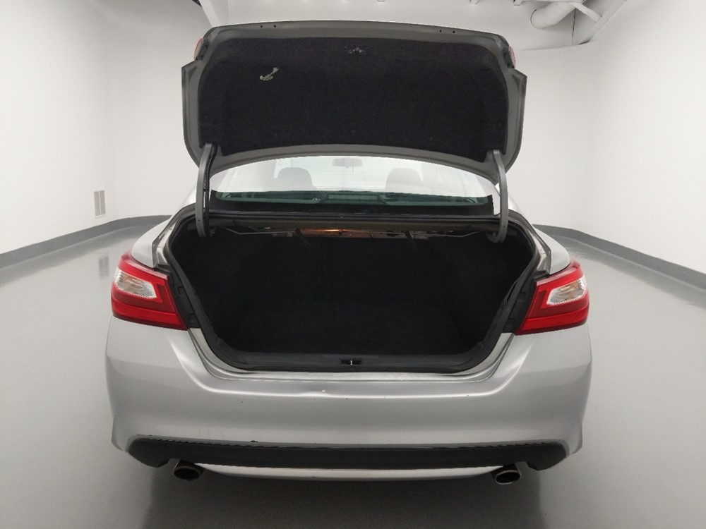 2017 Nissan Altima - Trunk