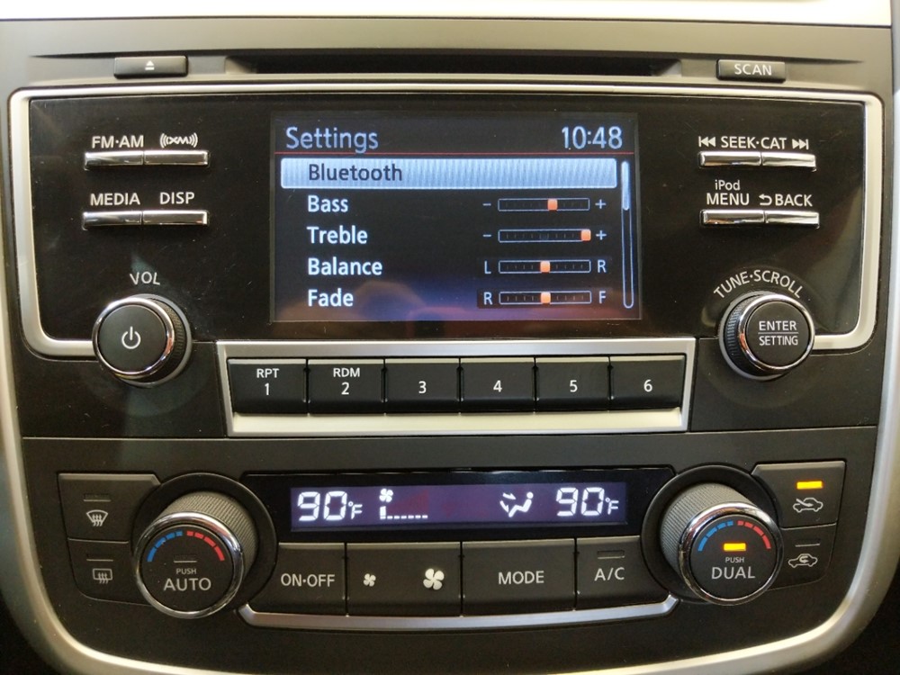 2017 Nissan Altima - Stereo Package