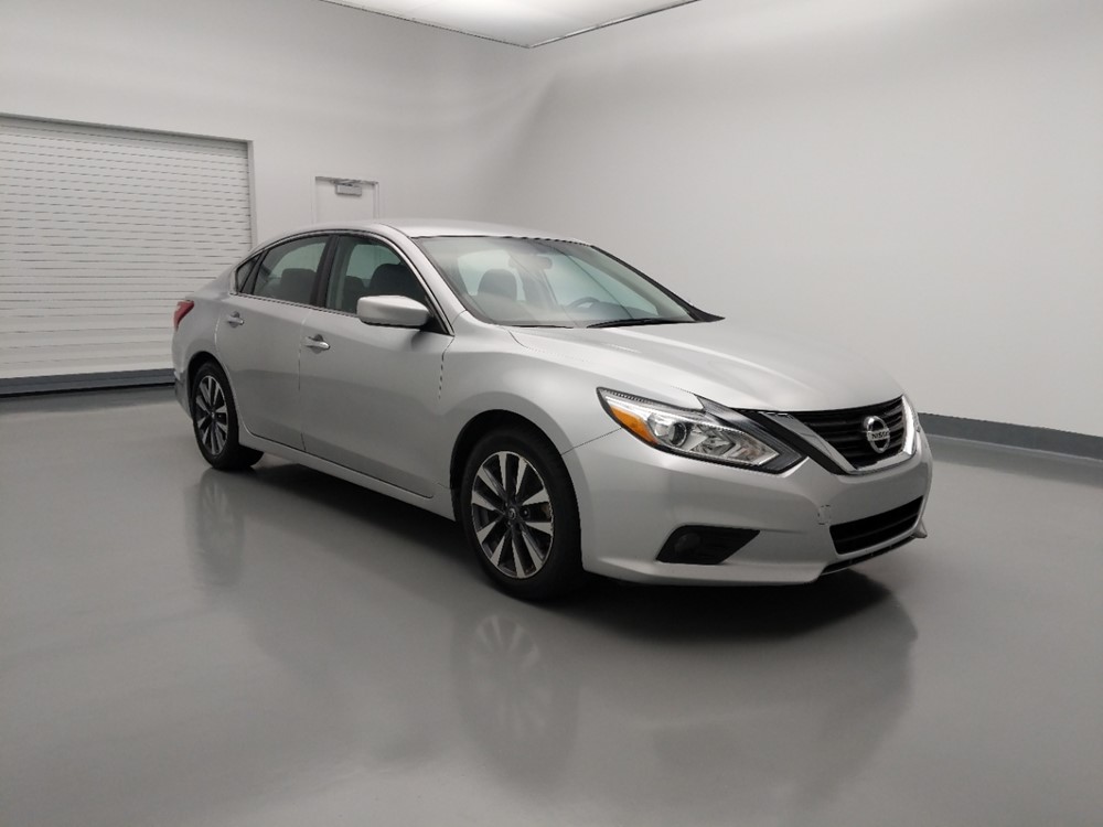 2017 Nissan Altima - Passenger Front Bumper